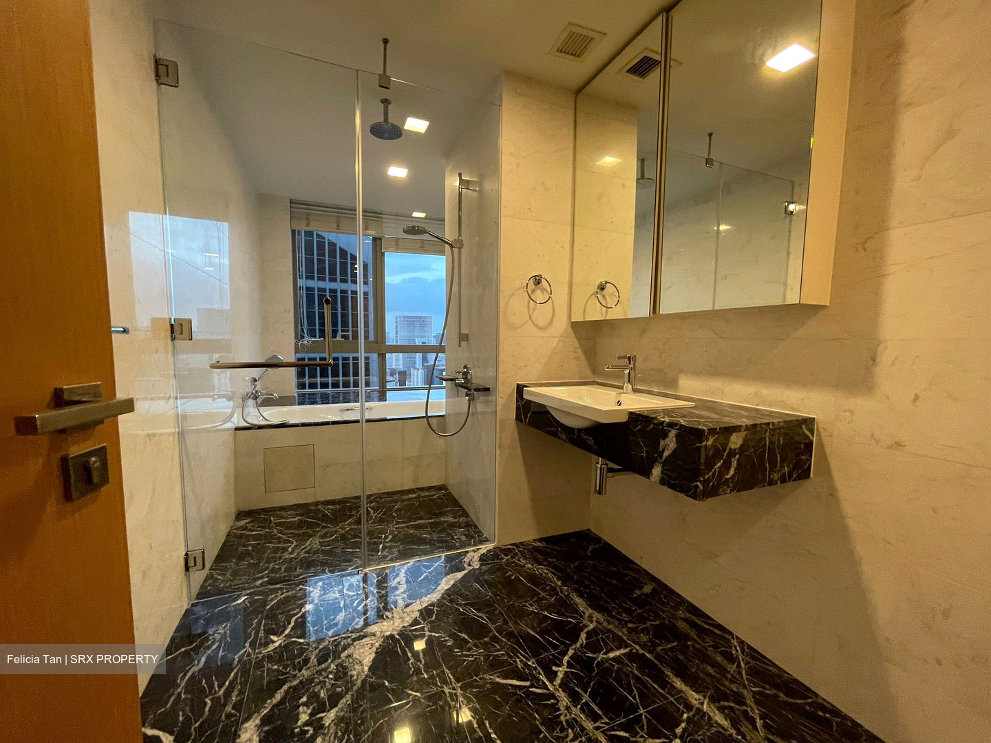One Shenton (D1), Apartment #524804861